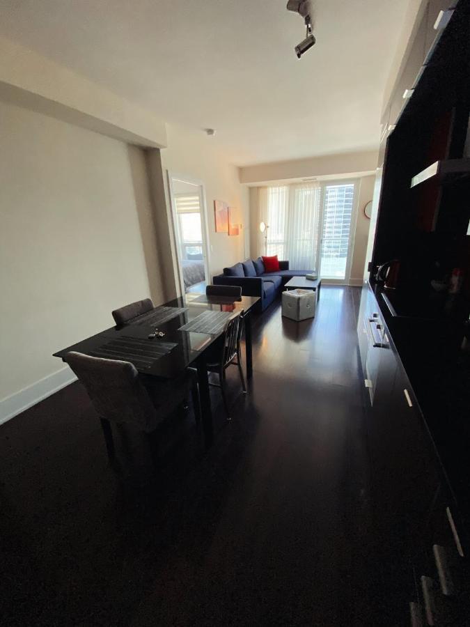 Luxury Condo On Cn Tower Τορόντο Εξωτερικό φωτογραφία