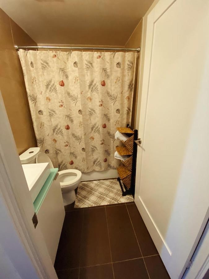 Luxury Condo On Cn Tower Τορόντο Εξωτερικό φωτογραφία