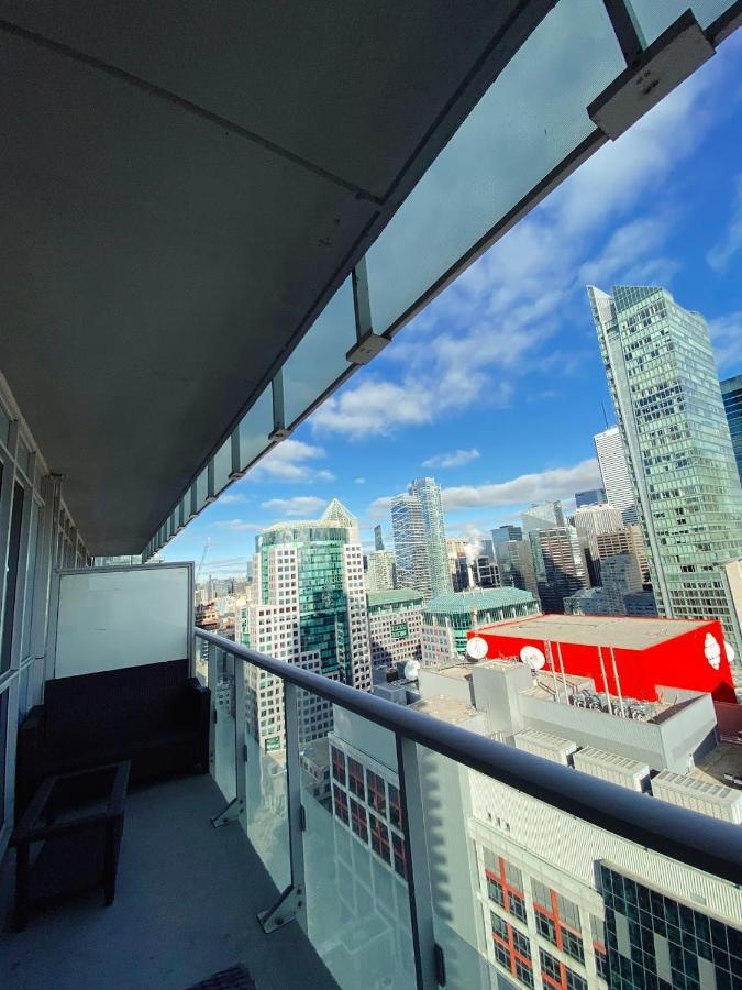 Luxury Condo On Cn Tower Τορόντο Εξωτερικό φωτογραφία